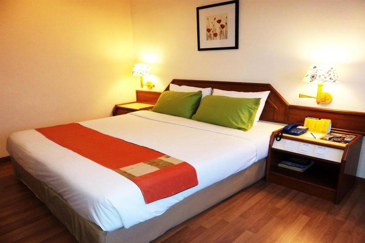The Emperor Hotel Malacca ภายนอก รูปภาพ