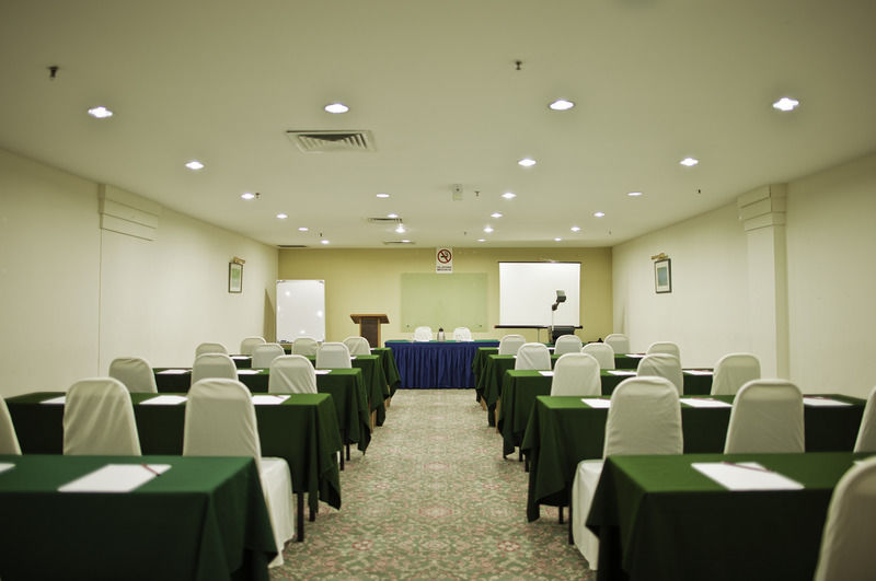 The Emperor Hotel Malacca ภายนอก รูปภาพ