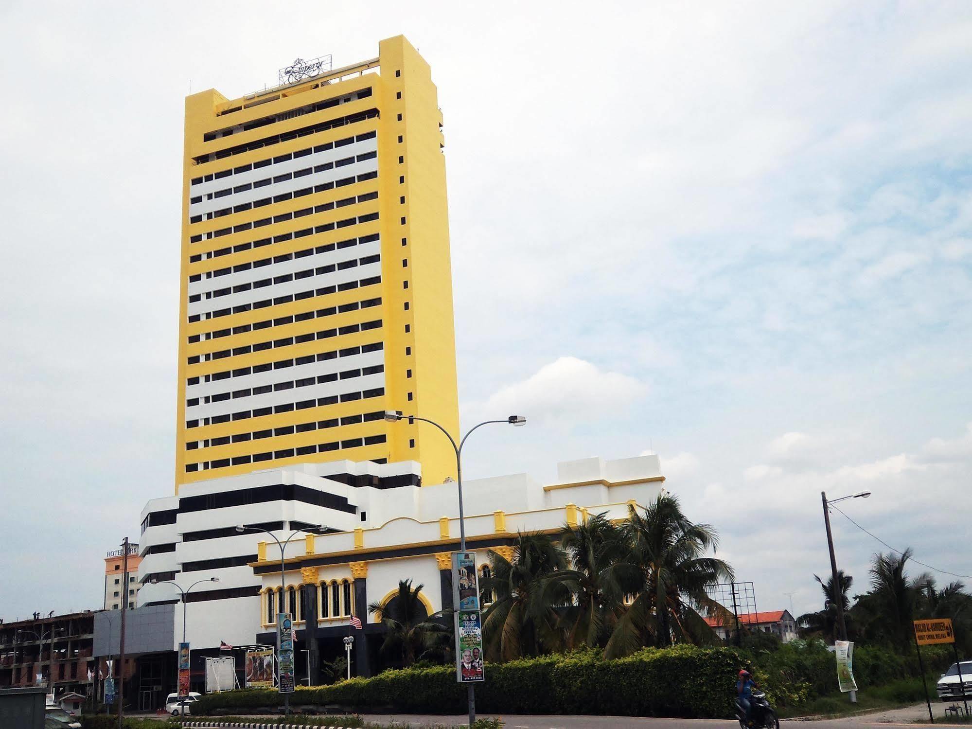 The Emperor Hotel Malacca ภายนอก รูปภาพ
