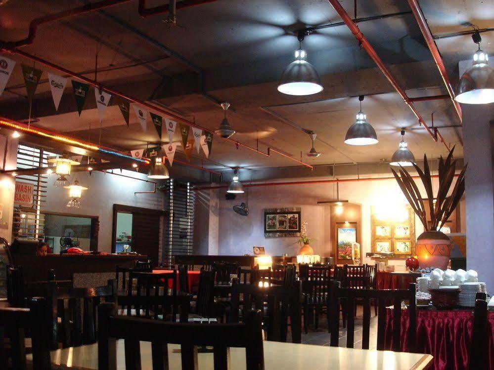 The Emperor Hotel Malacca ภายนอก รูปภาพ