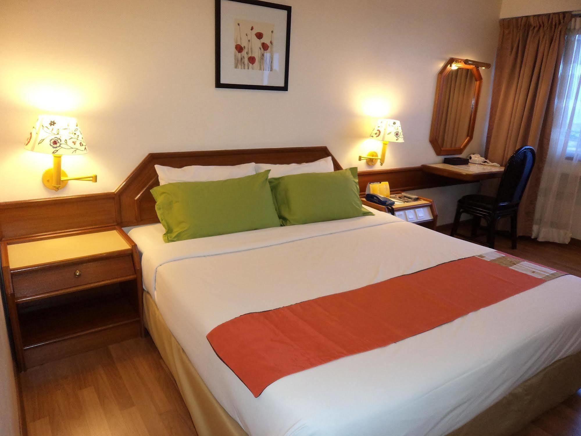 The Emperor Hotel Malacca ภายนอก รูปภาพ
