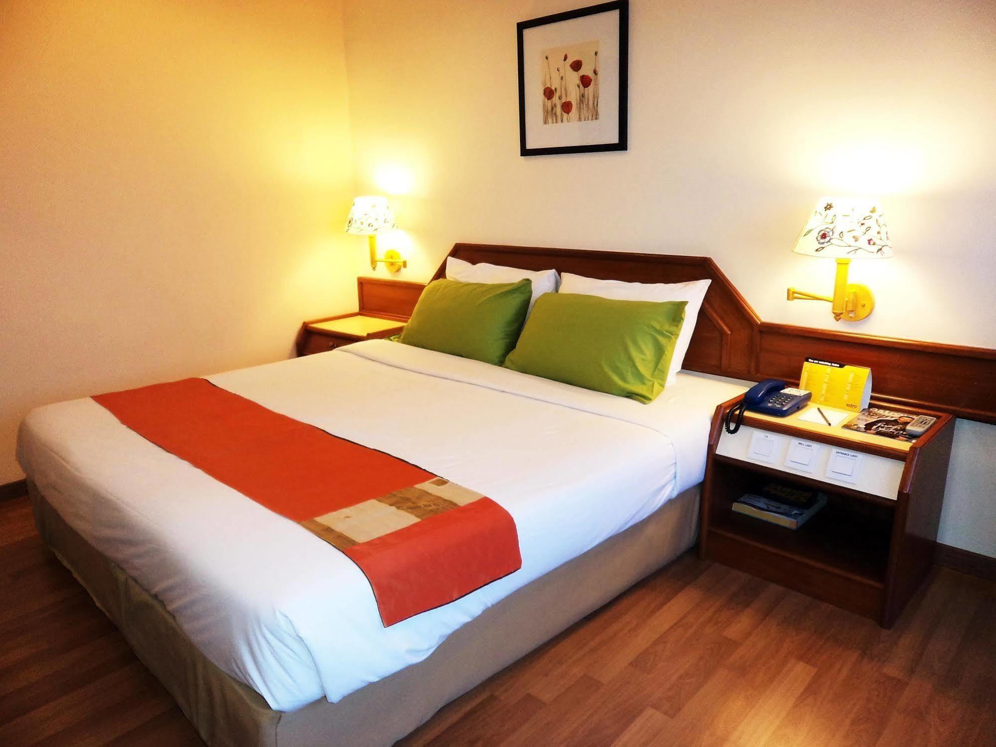 The Emperor Hotel Malacca ภายนอก รูปภาพ